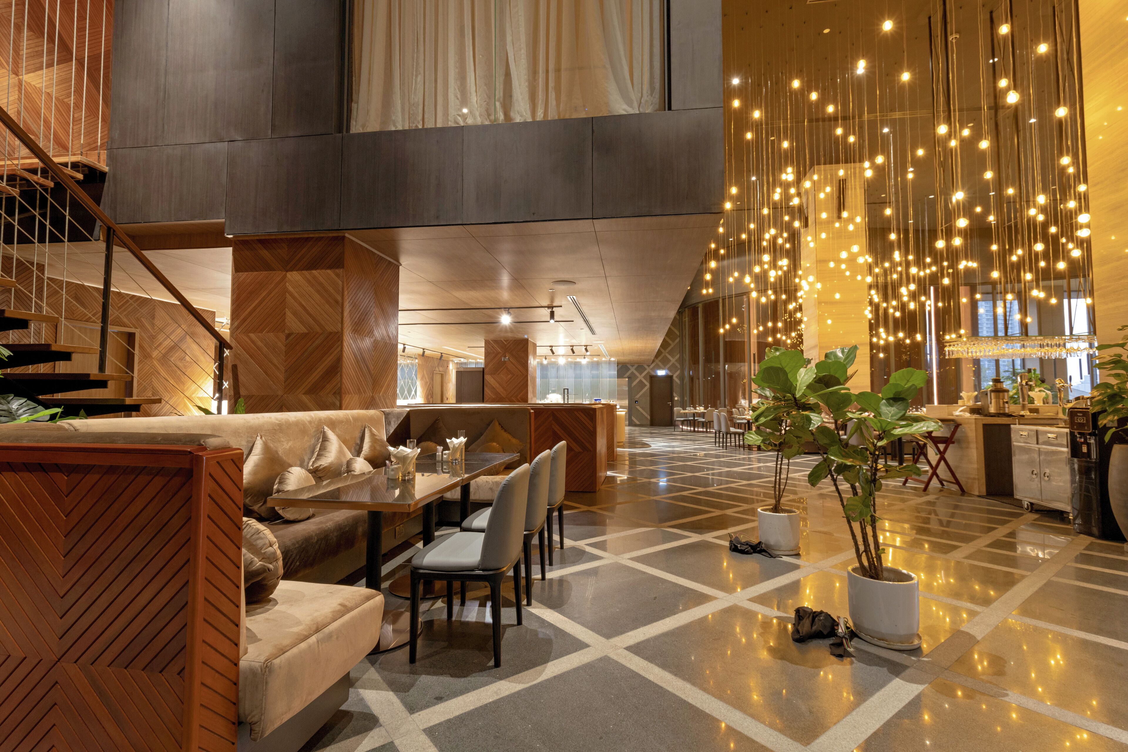 Foto - SUN & MOON, Riverside Hotel