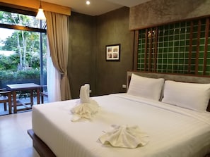 Superior Room, 1 King Bed | Individually decorated, laptop workspace, free WiFi, bed sheets - JR Place at Klong Muang Beach Krabi (Krabi)