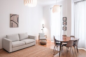 43-Zoll-Smart-TV mit Digitalempfang, Fernseher, Netflix