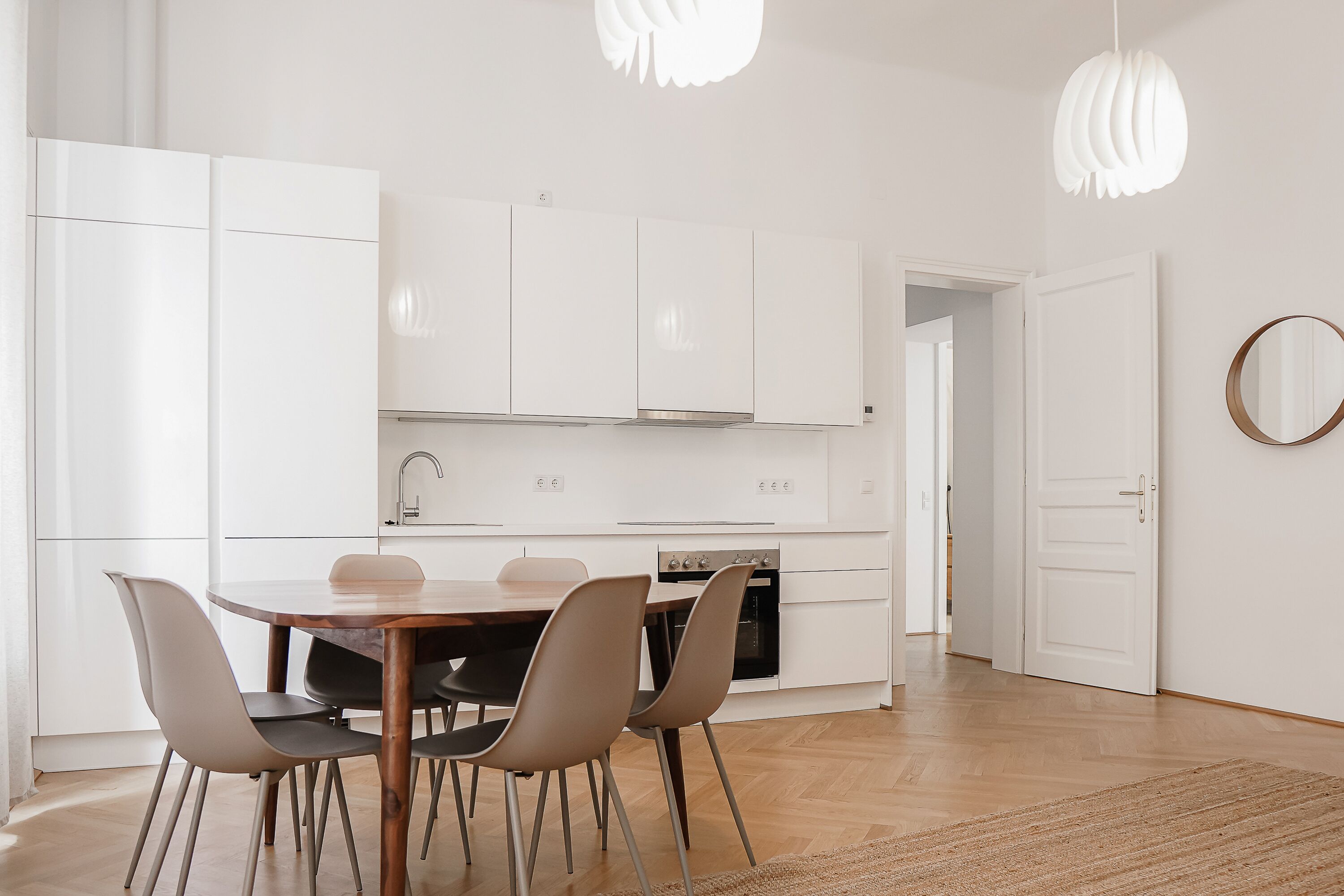 Deluxe-Apartment | Eigene Küche | Großer Kühlschrank, Mikrowelle, Ofen, Herdplatte