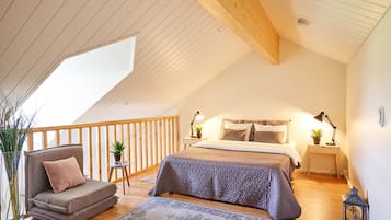 Apartment, 3 Bedrooms, Kitchen, Garden View | 3 bedrooms, hypo-allergenic bedding, laptop workspace, blackout drapes