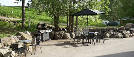 Aire de pique-nique/barbecue