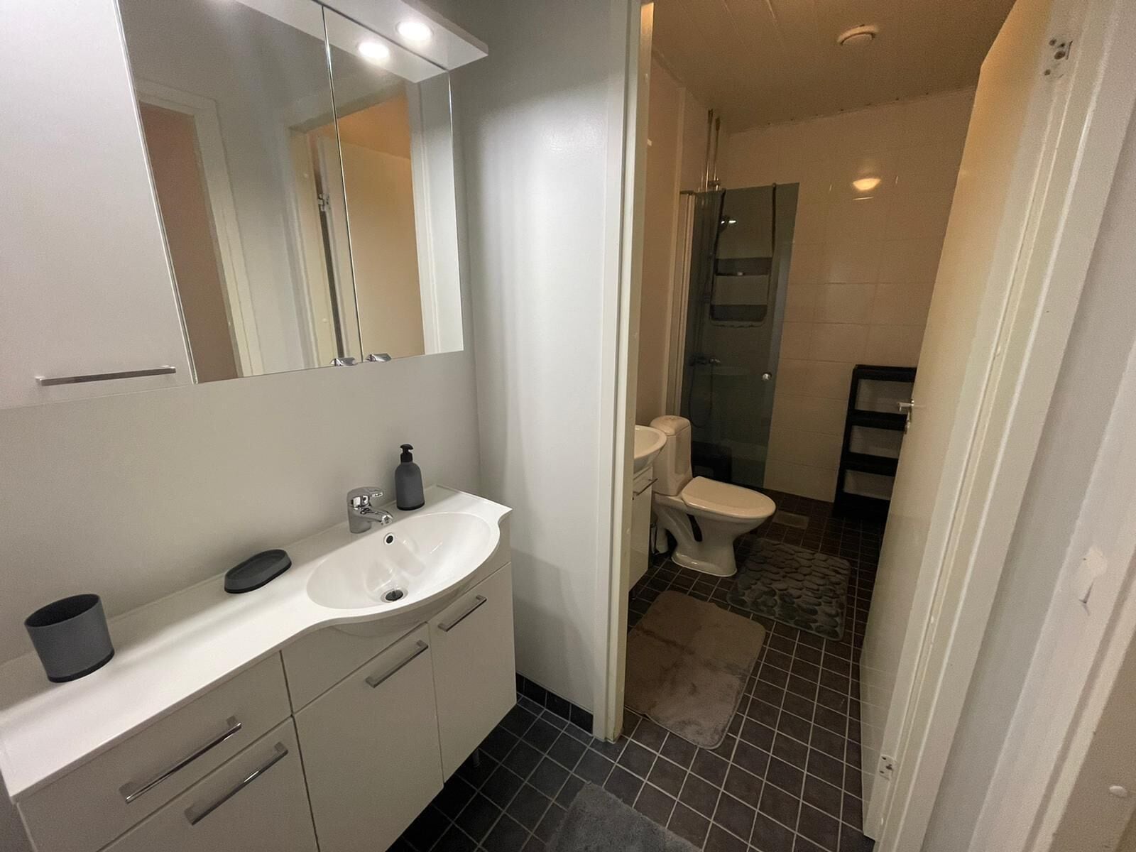 Apartment, 2 Bedrooms, Kitchen | Bathroom | Shower, hair dryer, heated floors, towels