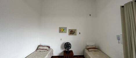 1 dormitori, wifi i roba de llit