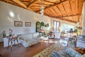 Villa, 4 Bedrooms, Balcony | Interior - Villa With Large Garden Close to the Sea, Between Etna and Taormina (Acireale)