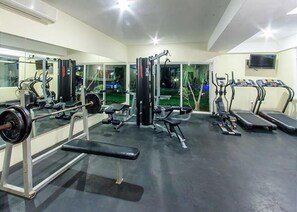 Apartment, 2 Bedrooms, Balcony, Garden View | Fitness facility