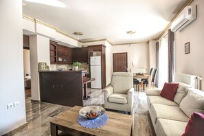 Living area - Meteora Fantasia Luxury Residence (Kalabaka)