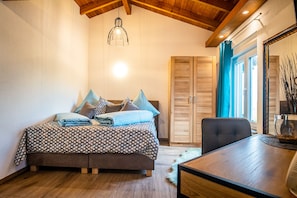 Executive Suite, Private Bathroom, Mountain View