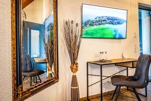 Executive-Suite, eigenes Bad, Bergblick | Innenbereich