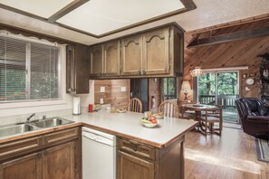 Studio (1 Bedroom) | Property amenity - Rock'inn Pines by Ruidoso Vacation Rentals (Ruidoso)