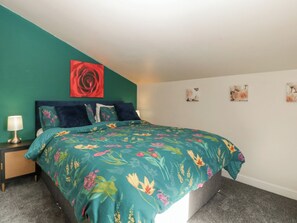 Cottage | 2 bedrooms, individually decorated, individually furnished, free WiFi