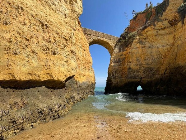 Beach nearby, beach towels