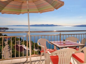 Outdoor dining - Apartment Ivana by Interhome (Senj)
