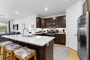 Fridge, microwave, oven, stovetop - Private Balcony with Cozy Outdoor Seating & Mountain Views! 2 Shared Hot Tubs (Keystone)