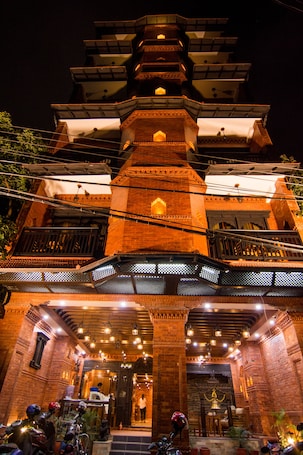 Esterni. Everest Boutique Hotel
