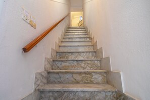 Interior - Apartment 'Acquamarina' with Sea View, Balconies & Wi-Fi (Giovinazzo)