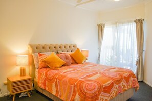 3 dormitorios, tabla de planchar con plancha, wifi gratis y ropa de cama