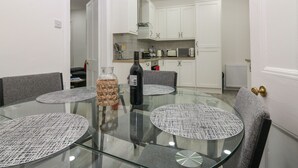 Cottage | Dining - Rockstar Cottage (Macduff)