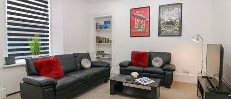 Cottage | Living area