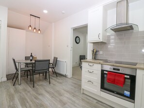 คอทเทจ | ครัวส่วนตัว | ตู้เย็น, เครื่องล้างจาน, กาต้มน้ำไฟฟ้า, เตาปิ้งขนมปัง