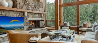Ski-In/Ski-Out Home off Cresta in Arrowhead Village, Community Pool & Hot Tub