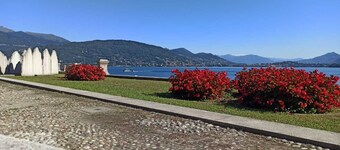 [Easy Lake] Baveno Apartment 100m from the lake. Free Wi-Fi