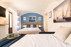 1 chambre, fer et planche à repasser, Wi-Fi gratuit, draps fournis