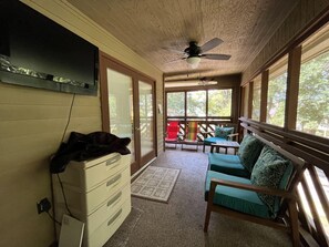 Apartment, 2 Schlafzimmer | Balkon