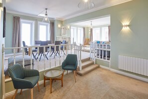 Interior - Host & Stay | Swift View (Whitby)
