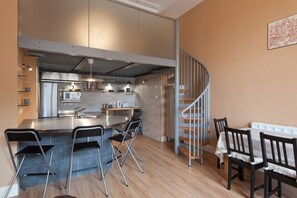 Apartment, 1 Bedroom (2nd Floor) - Royal Mile Mansions by Edinburgh City Apartments (Edinburgh)