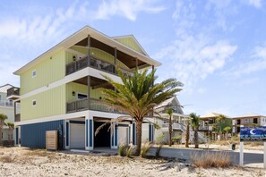 Exterior - Private home with sweeping water views, 2 min walk to the beach.  Sleeps 13! (Navarre)