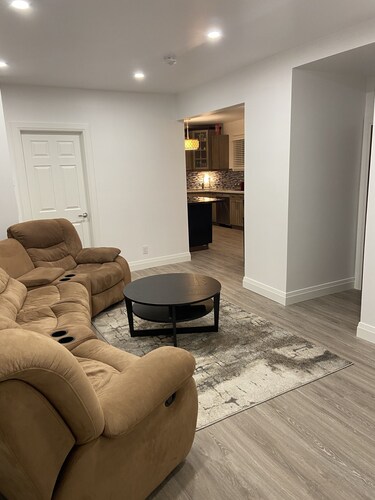 Peaceful getaway just 2 min walk t the lake