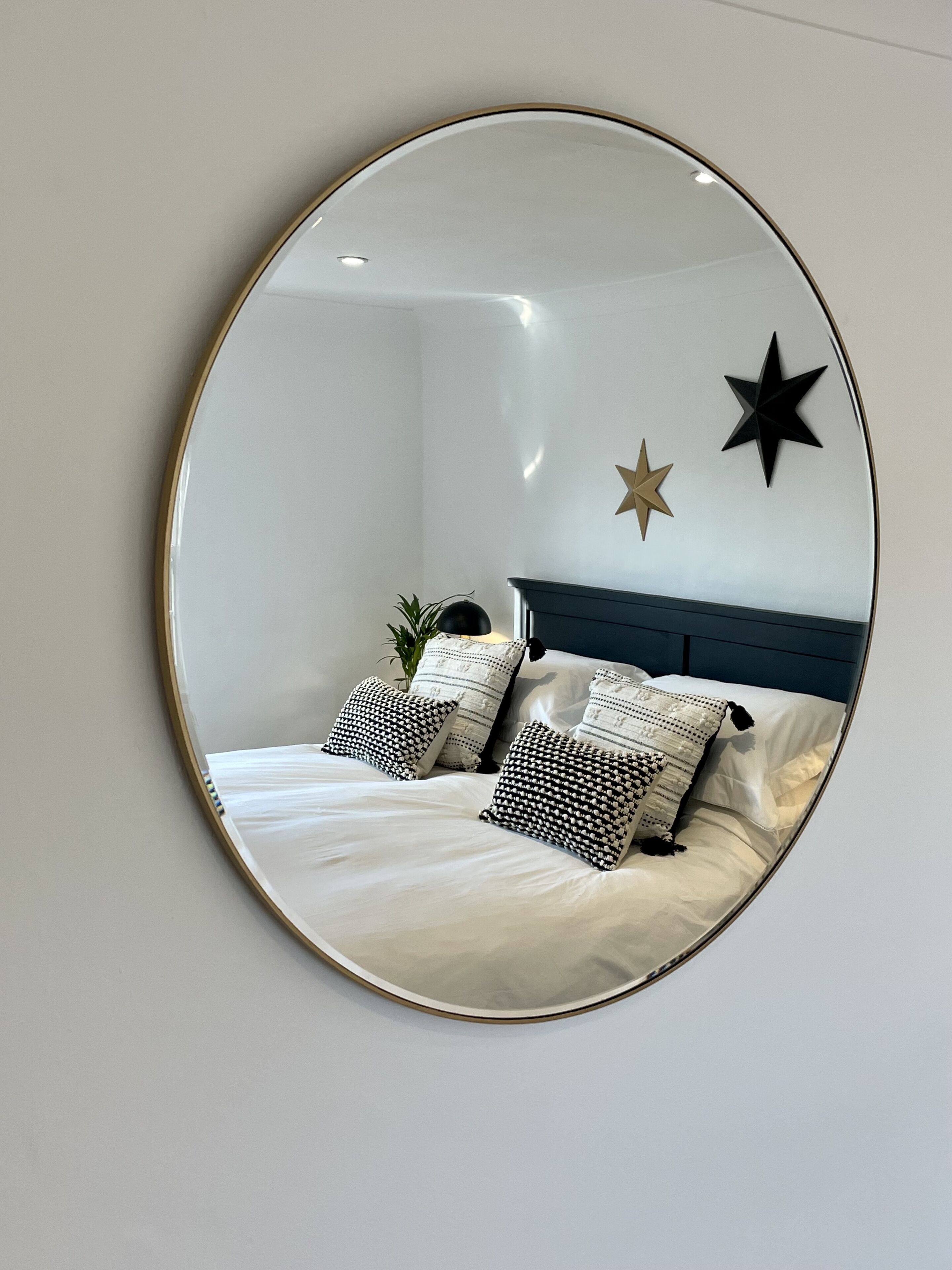 2 bedrooms, iron/ironing board, travel crib, WiFi (free)