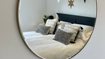 2 bedrooms, iron/ironing board, travel crib, WiFi (free)