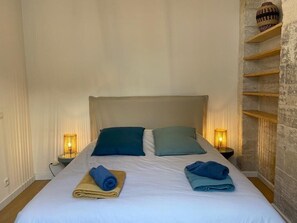 2 chambres, fer et planche à repasser, Wi-Fi gratuit, draps fournis