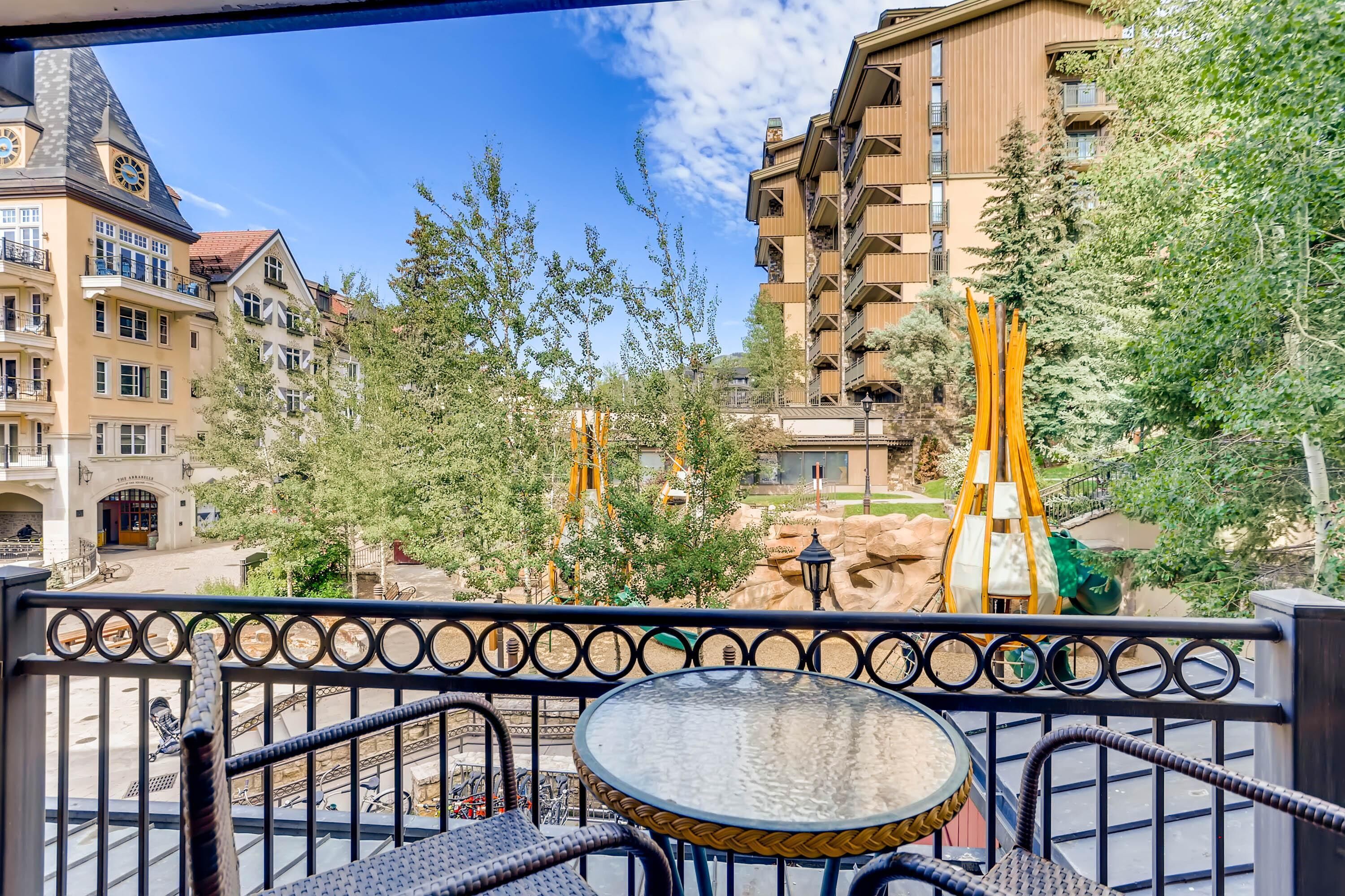 Studio - 1 queensize-säng med bäddsoffa (Lift House Lodge, Vail Lionshead Stud) | Balkong