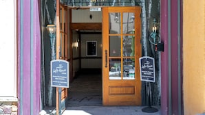 开间, 1 张大床和 1 张沙发床 (Lift House Lodge, Vail Lionshead Stud) | 外观