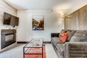 Estudio, 1 cama Queen size y sofá cama (Lift House Lodge, Downtown Lionshead ) | Sala de estar