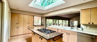 Sherwood Treehouse Vacation Rental