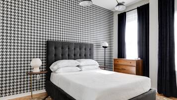 2 chambres, bureau, fer et planche à repasser, lit parapluie