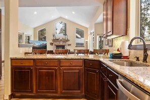 Fridge, microwave, oven, stovetop - Dreamy 6 BR w/ Hot Tub, Walk to Goose Pasture Tarn (Breckenridge)