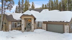 Exterior - Dreamy 6 BR w/ Hot Tub, Walk to Goose Pasture Tarn (Breckenridge)