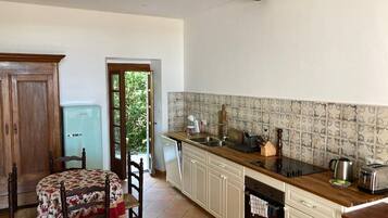 Refrigerador, horno, parrilla de estufa y lavavajillas