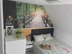 4 Schlafzimmer, Bügeleisen/Bügelbrett, kostenloses WLAN, Bettwäsche