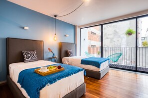 Two-Bedroom Apartment with Balcony | Individually decorated, laptop workspace, blackout drapes, free WiFi - ULIV Parque México (Mexico City)