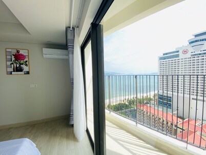 Gold Coast Beach and City View, Best Mattress for Traveler