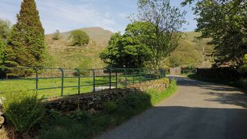 Cottage | Property grounds