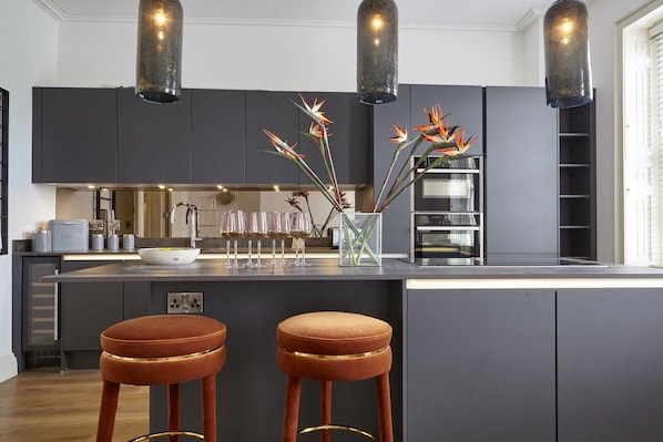 Deluxe Apartment | Private kitchen