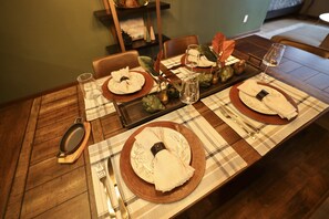 Dining - Modern Rustic 2BR Condo in Downtown Minocqua—Walk to Shops, Dining & Lake (Minocqua)