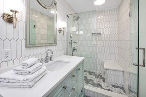 Hair dryer - Winter rate/ heated pool at Mint Julep....Mint Julep on beautiful Saint Simons Island- sleeps 12 (St. Simons Island)